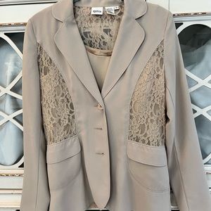 Beige 2 piece tank and blazer